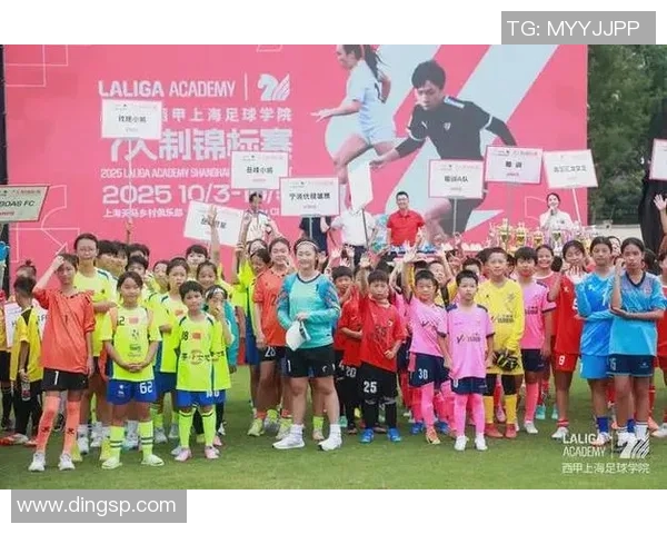 上海足球队逆袭之路揭秘锦标赛背后的奋斗与荣耀 上海足球队逆袭之路揭秘锦标赛背后的奋斗与荣耀
