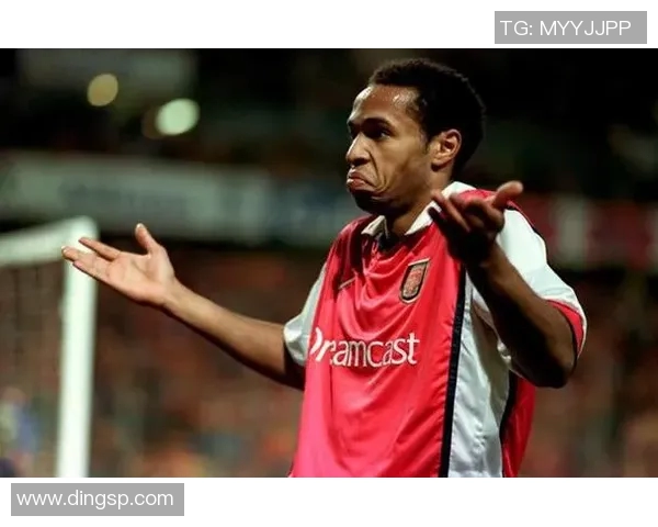 亨利足球明星头像高清图展示与解析让你更深入了解这位传奇球员的魅力与风采