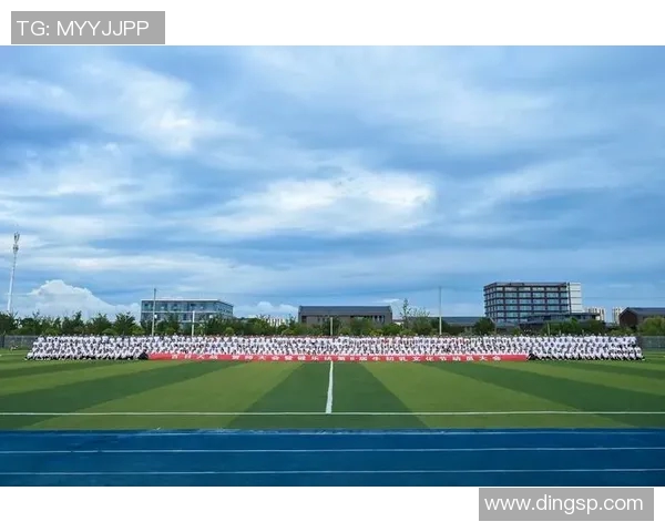 广州足球队团队协作的成功之道与未来发展探讨 广州足球队团队协作的成功之道与未来发展探讨