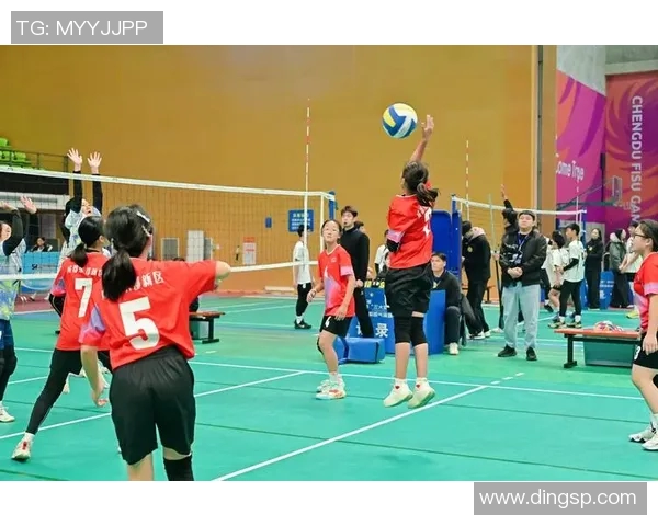 成都排球队挑战赛点评：展现力量与团队合作的精彩瞬间