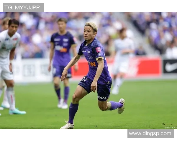 日本足球明星盘点与他们的辉煌成就回顾及未来展望